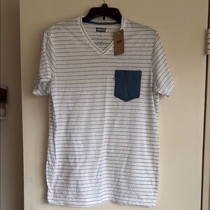 Levi's Men's White Striped Shirt with Blue Pocket